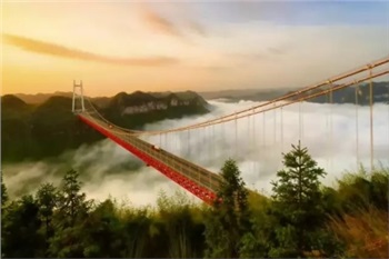 鳳凰古城、晚會、矮寨大橋、魔鬼玻璃棧道、墨戎苗寨汽車兩日游