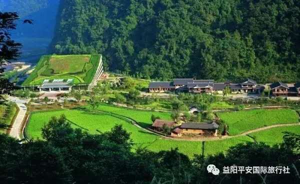 　張家界大峽谷、玻璃橋、黃龍洞品質純玩兩日游c2