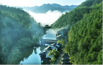 梅山文化園、青云洞、云臺山2日